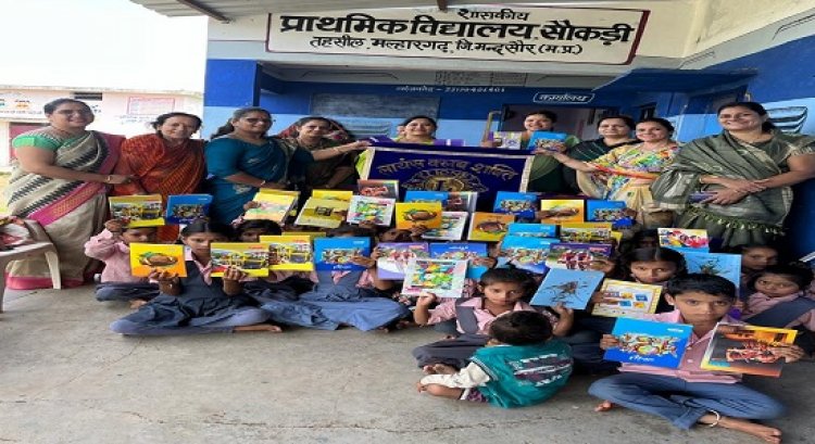 NEWS: लायंस क्लब शक्ति पिपलिया मंडी, जरूरतमंद बच्चों को वितरण की स्टेशनरी, ये रही उपस्थित, पढ़े खबर