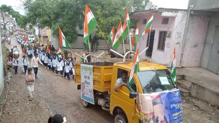 NEWS: आजादी का अमृत महोत्सव, हर घर तिरंगा अभियान को लेकर रतनगढ़ में निकली भव्य रैली, तो साथ ही की ये अपील, पढ़े खबर