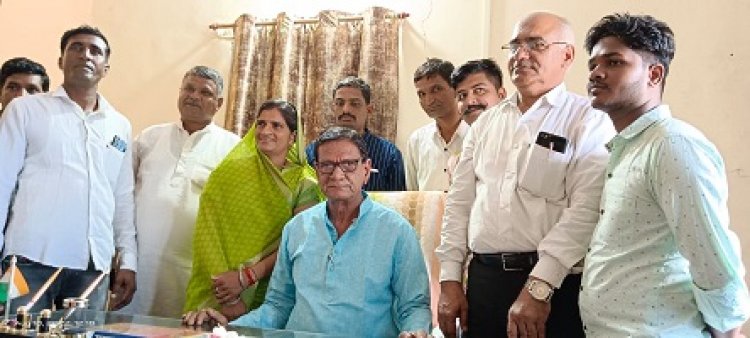 NEWS: जीरन नगर परिषद में कांग्रेस की सरकार, नवनिर्वाचित अध्यक्ष रामकरण सगवारिया ने किया पदभार ग्रहण, मंच से कहीं ये बड़ी बात..! पढ़े खबर