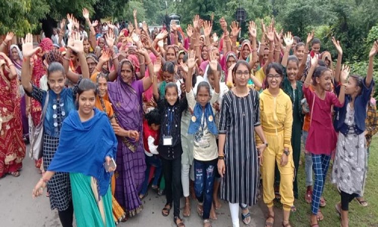 NEWS: ग्राम भाटखेड़ी से चारभुजा तक निकाली भव्य पैदल यात्रा, सैकड़ों श्रद्धालुओं ने लिया भाग, 6 सालों से आयोजन की मुख्य भूमिका में कौन...! पढ़े खबर
