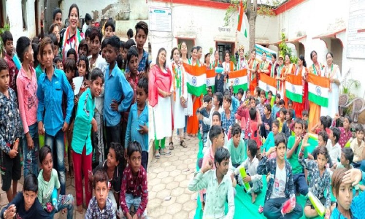 NEWS: रचना फाउंडेशन की सदस्याएं पहुंची बालक छात्रावास, बालकों की प्रतिभाएं निखरी, तो कविताओं का भी किया वाचन, कुछ यूं मनाया स्वतंत्रता दिवस, पढ़े खबर और देखें वीडियों