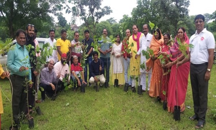 NEWS: महाराजा मानसिंह तोमर का जन्मोत्सव, नागदा में इन दो संस्थाओं ने किया पौधरोपण, सुरक्षित रखने का लिया संकल्प, पढ़े बबलू यादव की खबर