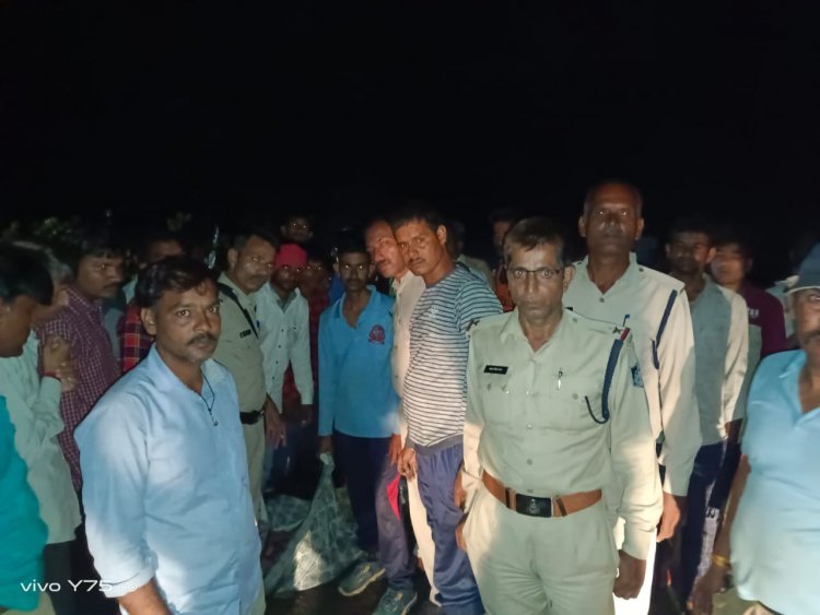 BIG NEWS : मनासा का गांव जालिनेर,देर रात खूब मचा हल्ला,पुलिस SDRF की टीम भी पहुंची मोके पर,घंटो का रेस्क्यू,फिर मिली युवक की लाश,छाया मातम,पढ़े खबर