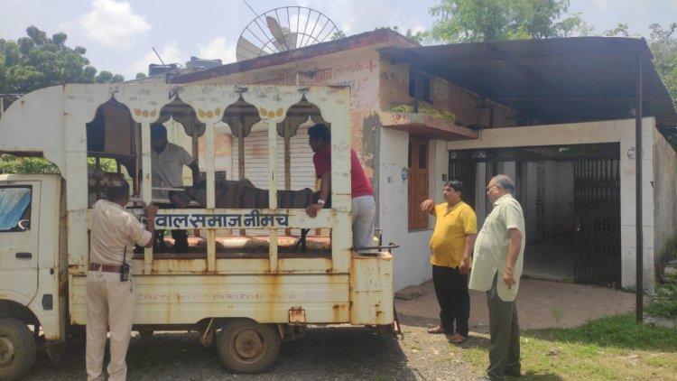 BIG NEWS : नीमच का उपनगर ग्वालटोली,जहा बुजुर्ग का शव मिला लटका,फैली सनसनी,केंट पुलिस जुटी जाँच में,पढ़े खबर