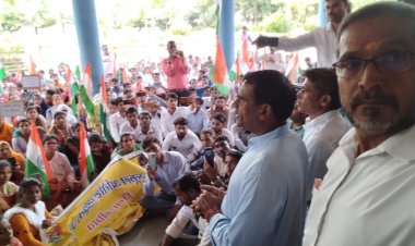 NEWS : अपनी मांगों को लेकर सड़कों पर निकले अतिथि शिक्षक, सैकड़ों की संख्या में अतिथि शिक्षको ने किया प्रदर्शन, पढ़े ये खबर