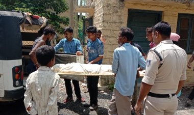 NEWS :  अज्ञात कारणों के चलते नवविवाहिता महीला की मौत, हत्या या अन्य घटना, पुलिस जुटी जांच में, पढ़े ये खबर