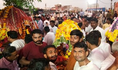 NEWS: मनासा में धूमधाम से मनाई ढोल ग्यारस, निकला भव्य चल समारोह, जगह-जगह हुआ स्वागत, पढ़े खबर