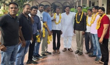 NEWS: ग्राम सेवा सहकारी समिति के चुनाव संपन्न, नवनिर्वाचित GSS अध्यक्ष, उपाध्यक्ष एवं सदस्यों का सहकारिता मंत्री आंजना ने किया स्वागत, पढ़े खबर