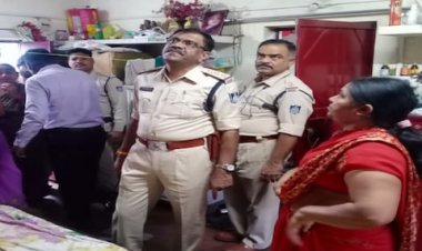 OMG ! पति से मामूली झगड़ा, तो पत्नी ने उठाया खौफनाक कदम, पहले 3 साल की मासूम को फंदे पर लटकाया, फिर खुद ने लगाया मौत को गले, MP के इस जिले में रौंगटे खड़े कर देने वाला मामला, पढ़े खबर