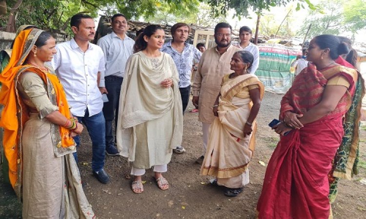 NEWS: अपने बीच नपाध्यक्ष स्वाति चौपड़ा को पाकर खुश हुए अटल बस्ती के रहवासी, बालिकाओं ने नृत्य के माध्यम से बताई अन्य समस्या, पढ़े खबर