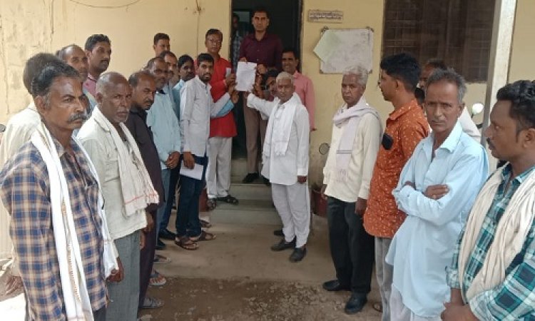 NEWS: किसान पहुंचे SDM कार्यालय, फसल भाव को लेकर सौंपा ज्ञापन, और की ये बड़ी मांग, पढ़े मनीष जोलान्या की खबर