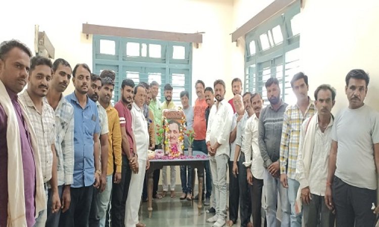 NEWS: रामपुरा में भाजपा ने मनाई पंडित दीनदयाल की जन्म जयंती, लिया ये बड़ा संकल्प, पढ़े रुपेश सारू की खबर