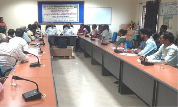 NEWS: प्रस्‍फुटन समितियों का क्षमतावृद्धि प्रशिक्षण संपन्‍न, विभिन्‍न विषयों एवं फील्‍ड वर्क के संबंध में दी जानकारी, पढ़े खबर