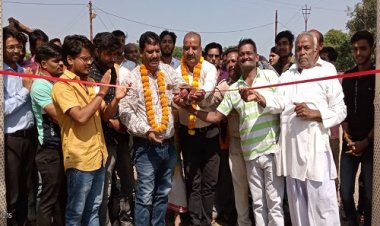 NEWS: मनासा में दीपावली पर्व की धूम, दशहरा मैदान में सजी पटाखा दुकाने, नगर परिषद अध्यक्ष-उपाध्यक्ष ने फीता काट किया उद्घाटन, पढ़े खबर