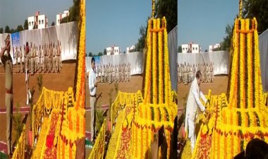 BIG NEWS: देश के लिए वीर जवानों ने दी शहादत, जिला पुलिस लाइन में मनाया स्मृति दिवस, विधायक, कलेक्टर और SP सहित इन्होंने किया नमन, पुष्पगुच्छ भी किये अर्पित, पढ़े खबर और देखें तस्वीरें