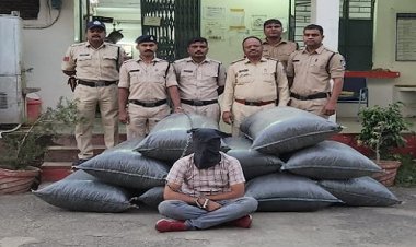 BIG NEWS: इंदौर पार्सिंग लक्जरी कार, और महू-नीमच हाईवे का सफर, बीच में मिली पिपलियामंडी पुलिस, तलाशी में डोडाचूरा की बड़ी खैप बरामद, आरोपी रूपाराम भी गिरफ्तार, पढ़े खबर