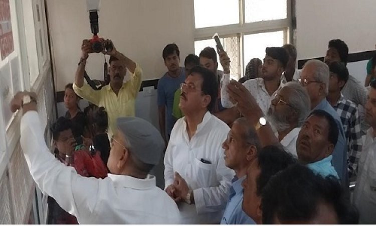 NEWS: मंत्री आंजना ने किया जिला चिकित्सालय निंबाहेड़ा का निरीक्षण, बंद पड़ी इस मशीन का जल्द होगा निराकरण, कौन से महत्वपूर्ण टेस्ट हो रहे हैं प्रभावित, पढ़े ये खबर
