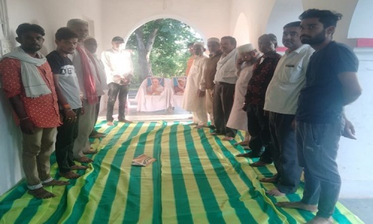 NEWS: रतनगढ़ ब्लॉक कांग्रेस ने मनाई महात्मा गांधी की जयंती, चित्र पर किया माल्यार्पण, बताया योगदान, पढ़े खबर