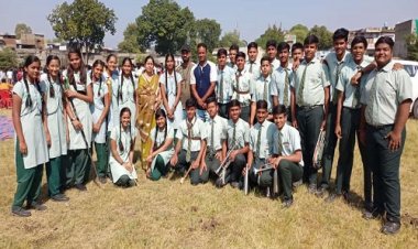 NEWS: मध्य प्रदेश स्थापना दिवस, उत्कृष्ट विद्यालय में खेलकूद प्रतियोगिता संपन्न, विजेताओं को किया पुरस्कृत, पढ़े खबर