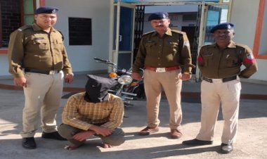 BIG NEWS: स्पोर्ट्स बाइक पर युवा तस्कर, साथ में अफीम की खैप, स्मगलिंग के लिए निकला, तो बीच में मिली सुवासरा पुलिस, लाखों का काला सोना पकड़ा, मंदसौर का 19 वर्षीय युवक भी गिरफ्तार, पढ़े खबर