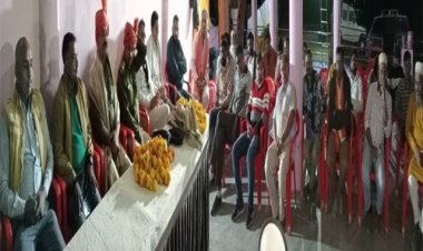 NEWS: रतनगढ़ नगर प्रेस क्लब का दीपावली मिलन समारोह संपन्न, नवागत T.I यादव का किया स्वागत, तो थाना प्रभारी आनंद सिंह आजाद को दी विदाई, पढ़े खबर