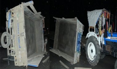 BIG NEWS: खाकी को देख हड़बड़ाया चालक, असंतुलित होकर पलटी ट्रैक्टर-ट्रॉली, रोड़ पर बिखरे कट्टों ने खोला राज, डोडाचूरा की बड़ी खैप जप्त, मौके पर देवीलाल चढ़ा हत्थे, इस फरार आरोपी को भी रातो रात किया गिरफ्तार, पढ़े मल्हारगढ़ पुलिस की खबर