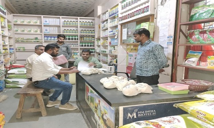BIG NEWS: अगर अधिक दामों में बेचा यूरिया खाद, तो होगी बड़ी कार्यवाही, मनासा में जांच दल का गठन, SDM ने दी अहम जानकारी, पढ़े खबर