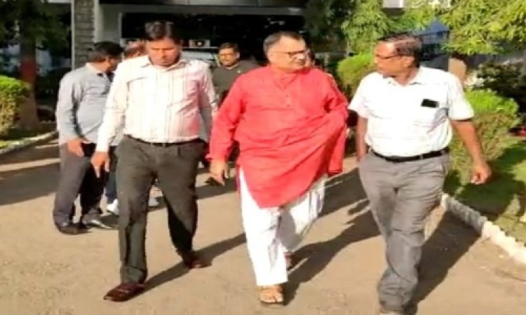 BIG NEWS: पोस्ता नीलामी को लेकर नार्कोटिक्स कार्यालय में हाईलैवल बैठक, जिला कलेक्टर और मंडी अध्यक्ष सहित कई ये अधिकारी हुए शामिल, क्या निकला कोई हल...! पढ़े खबर