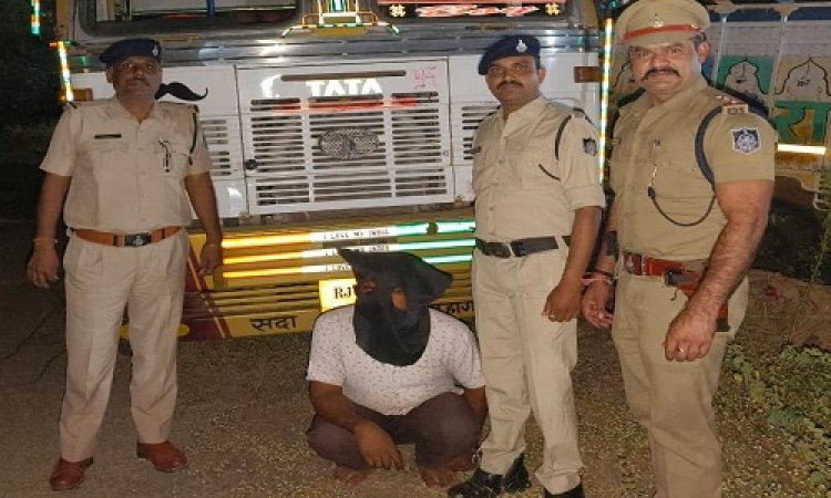 BIG NEWS: नीमच के जवासा से भरा मादक पदार्थ, और डिलेवरी उज्जैन में, बीच में दलौदा पुलिस ने घेरा, ट्रक से नशा जप्त, आरोपी चढ़ा हत्थे, जेल में होने के बाद भी कौन कर रहा तस्करी का नेटवर्क ऑपरेट, पढ़े खबर