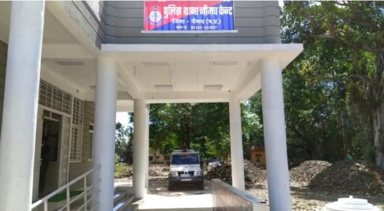 BIG NEWS: T.I राजेंद्र नरवारिया का तबादला खंडवा, अब केंट थाने के प्रभारी होंगे ये अफसर, मंदसौर से पहुंचेंगे नीमच, पढ़े खबर