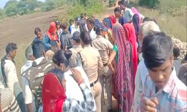 NEWS: ग्राम पिपलियारुंडी पहुंचा पुलिस-प्रशासनिक अमला, अवैध अतिक्रमण को किया ध्वस्त, ये अधिकारी रहें मौजूद, पढ़े खबर