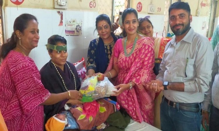 NEWS: आराध्या के द्वारा कन्याओं को जन्म देने वाली माताओं का सम्मान, नपाध्यक्ष स्वाति चौपड़ा ने कहां- बेटियां भारतीय संस्कृति में देवी का प्रतीक, पढ़े खबर