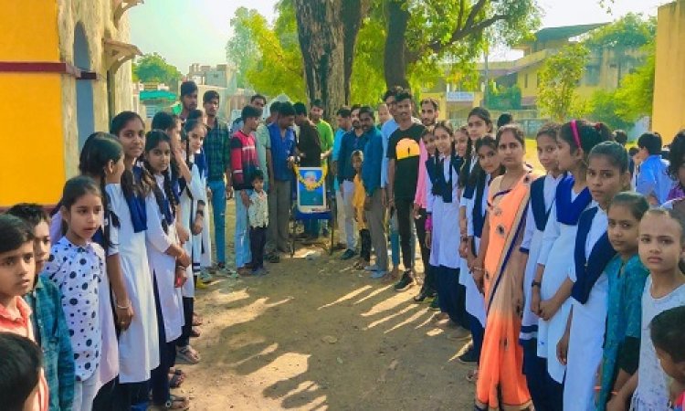 NEWS: रतनगढ़ युवा कांग्रेस व NSUI ने मनाई पंडित जवाहरलाल नेहरू की जन्म जयंती, स्कूली बच्चों के बीच पहुंचे, आवश्यक सामग्री की वितरित, मेले में घूम बढ़ाया उत्साह, पढ़े खबर