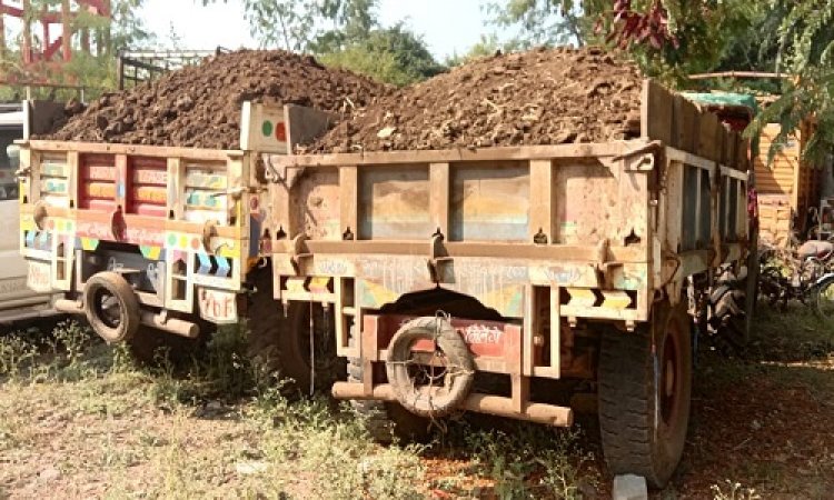 NEWS: चैनपुरा-चीताखेड़ा मार्ग पर खनिज विभाग की बड़ी कार्यवाही, अवैध परिवहन करते ट्रैक्टर जप्त, जांच शुरू, पढ़े आजाद मंसूरी की खबर
