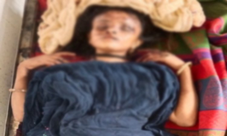 BIG BREAKING: जीरन-प्रतापगढ़ रोड़ पर मिली युवती की लाश, इस गांव में फैली सनसनी, SP, ASP और डिप्टी सहित डॉग स्क्वायट की टीम मौके पर, मामला रठांजना थाना क्षेत्र का, पढ़े खबर