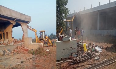 BIG NEWS: ग्राम हाथीपुरा पहुंचा प्रशासनिक-पुलिस अमला, कुख्यात तस्कर पप्पु धाकड़ के अवैध अतिक्रमण पर चलाया बुल्डोजर, अवैध मकान, बाड़ा और गोदाम धवस्त, 50 बीघा शासकीय भूमि कराई मुक्त, कीमत जानकार हैरान रह जाएंगे आप, पढ़े ये खबर