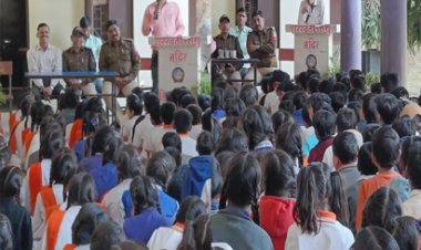 NEWS: डायल हंड्रेड पहुंची सरस्वती शिशु मंदिर, अधिकारीयों ने कहीं ये बड़ी बात, छात्र-छात्राओं को दी अहम जानकारियां, पढ़े ये खबर