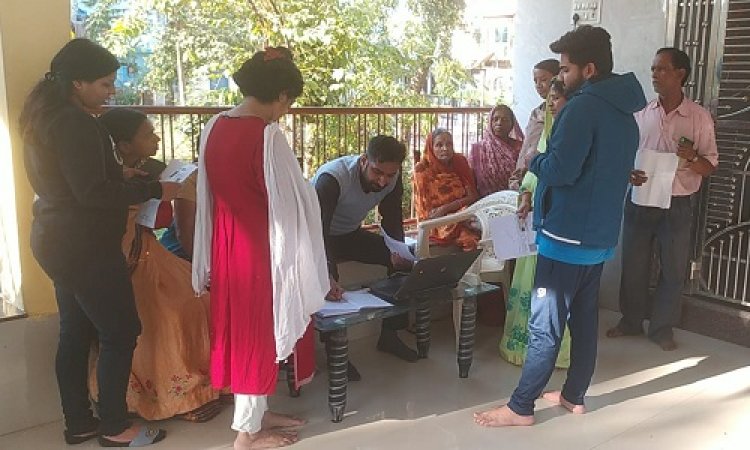 NEWS: नीमच की हुड़कों कॉलोनी में विशेष शिविर का आयोजन, मौके पर पहुंचे रहवासी, बनवाया ये कार्ड, पढ़े खबर