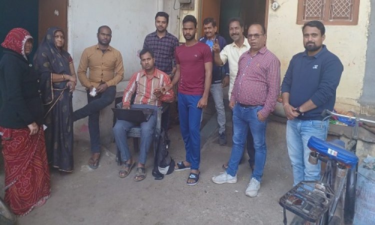 NEWS: अगर आपकों भी बनवाने है आयुष्मान कार्ड, तो आज पहुंचे यहां, नीमच के वार्डो में अभियान जारी, नगर पालिका की टीम तैनात, पढ़े ये खबर