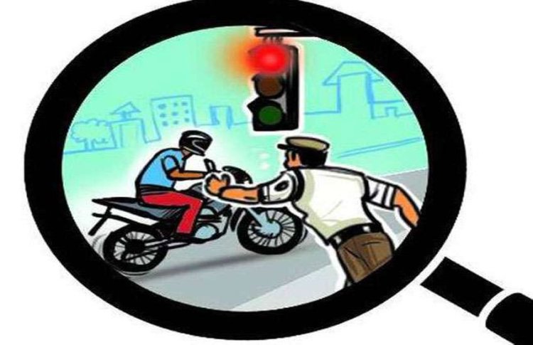 BIG NEWS: बाइक पर जाता युवक, चीताखेड़ा में पुलिस ने रोका, जांच की तो पाया इस हालत में, वाहन जप्त, और चालक के खिलाफ प्रकरण, क्या है मामला, पढ़े ये खबर