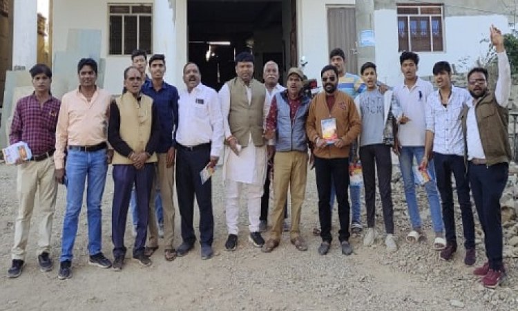 BIG NEWS: दशहरा मैदान में श्रीराम कथा का भव्य आयोजन, समिति के सदस्य पहुंचे चैनपुरा और बामनबर्डी सहित इन गावों में, पत्रिका की वितरित, पढ़े खबर