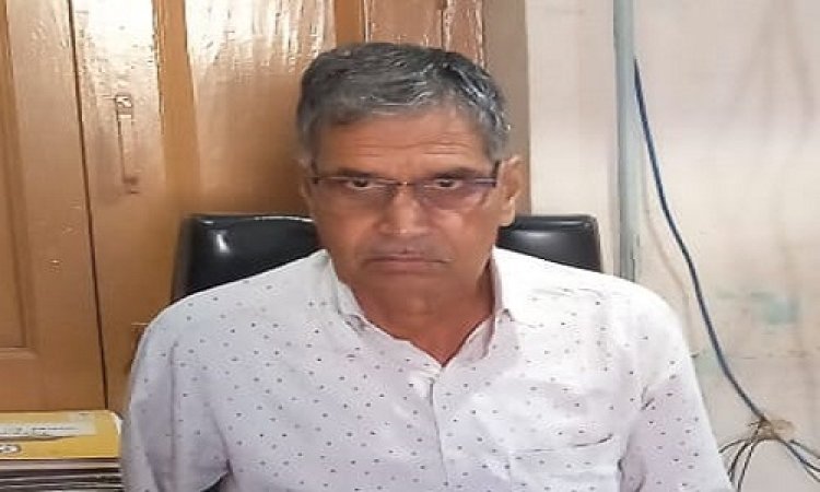 NEWS: जिला सहकारी बैंक रामपुरा से शाखा सेवानिवृत्त होंगे पाटीदार, शुभचिंतकों ने दी बधाई, पढ़े खबर