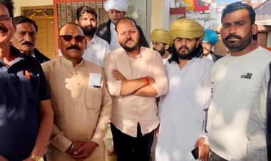 NEWS: जीवन सिंह शेरपुर पहुंचे शास्त्री नगर, शोकाकुल परिवार के सदस्यों से मिले, दिया सांत्वना, पढ़े खबर