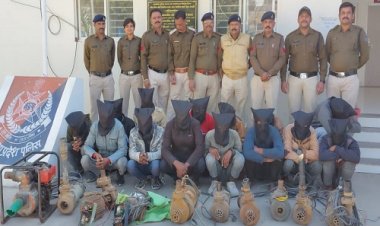 BIG NEWS: पिपलियामंडी पुलिस की बड़ी कार्यवाही, इस चोर गिरोह का पर्दाफाश, लाखों की मश्रुका बरामद, गिरोह के कई सदस्य भी गिरफ्तार, क्या है मामला...! पढ़े ये खबर