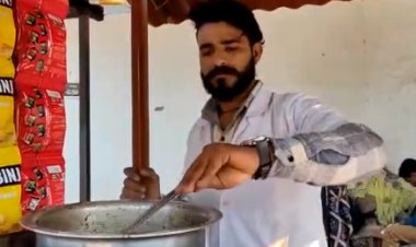 BIG NEWS: पहना सफेद कोट, और हाथ में थामा चमचा, नीमच में चर्चा का विषय बना नर्सिंग चाय वाला, डिग्री के बाद भी क्यों उठाया ये कदम...! पढ़े खबर