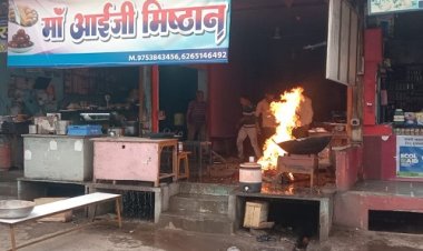 BIG BREAKING: मनासा के इस चौराहे पर हादसा, दूकान में रखी गैस की टंकी में आगजनी, मौके पर मची अफरा-तफरी, पढ़े मनीष जोलान्या की खबर