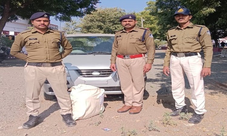 BIG NEWS: नाहरगढ़ में खाकी का चैकिंग पॉइंट, सेंट्रो कार को रोका, तो तलाशी में मिला एसेटिक, मौके से रफीक गिरफ्तार, अफीम से ब्राउन शुगर बनने से पहले भंडाफोड़, पढ़े पूरी खबर