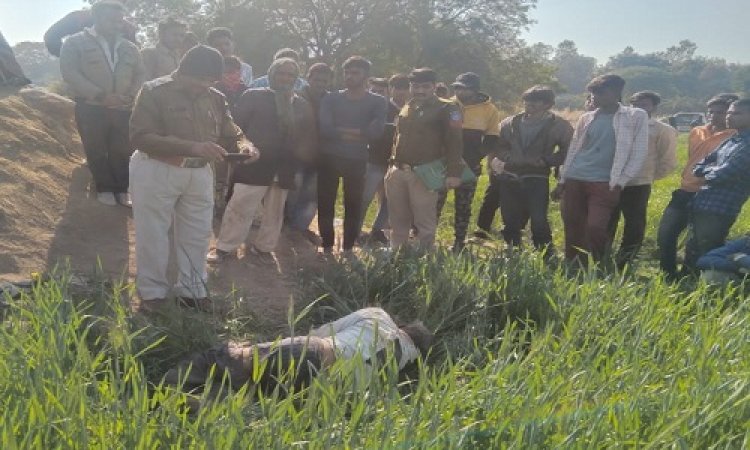 BIG BREAKING: ग्राम फोफलिया में मिली व्यक्ति की लाश, इलाके में सनसनी, जीरन पुलिस मौके पर, पढ़े खबर