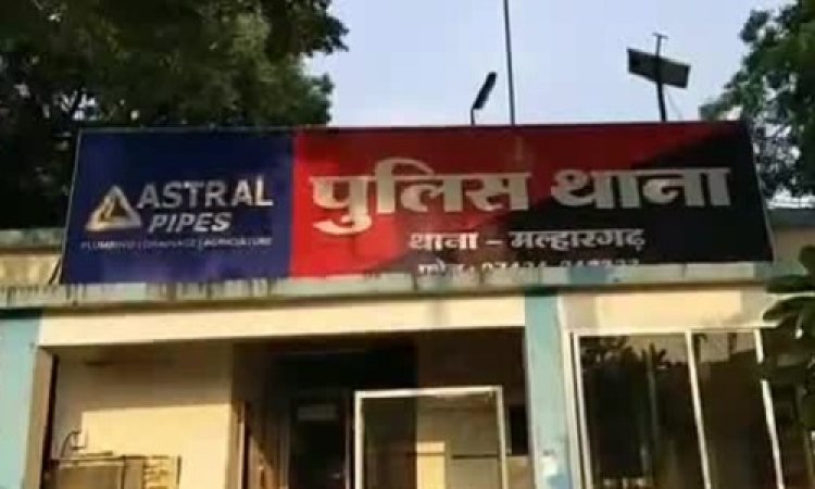 BIG BREAKING: मल्हारगढ़ पुलिस की नाकाबंदी, और सामने से आती पिकअप, तस्करों की खाकी पर पड़ी नजर, तो लगाई दौड़, फिर वाहन की तलाशी में खुला राज...! अब इनके खिलाफ FIR, पढ़े ये खबर