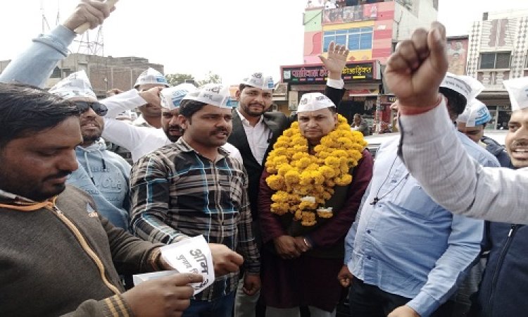 NEWS: जिला स्तरीय क्रिकेट टूर्नामेंट का समापन, विजेता टीमों एवं उत्कृष्ट खिलाड़ियों को किया पुरस्कृत, आम आदमी पार्टी के प्रदेश अध्यक्ष पंकजसिंह ने मंच से किया चुनावी आगाज, पढ़े खबर